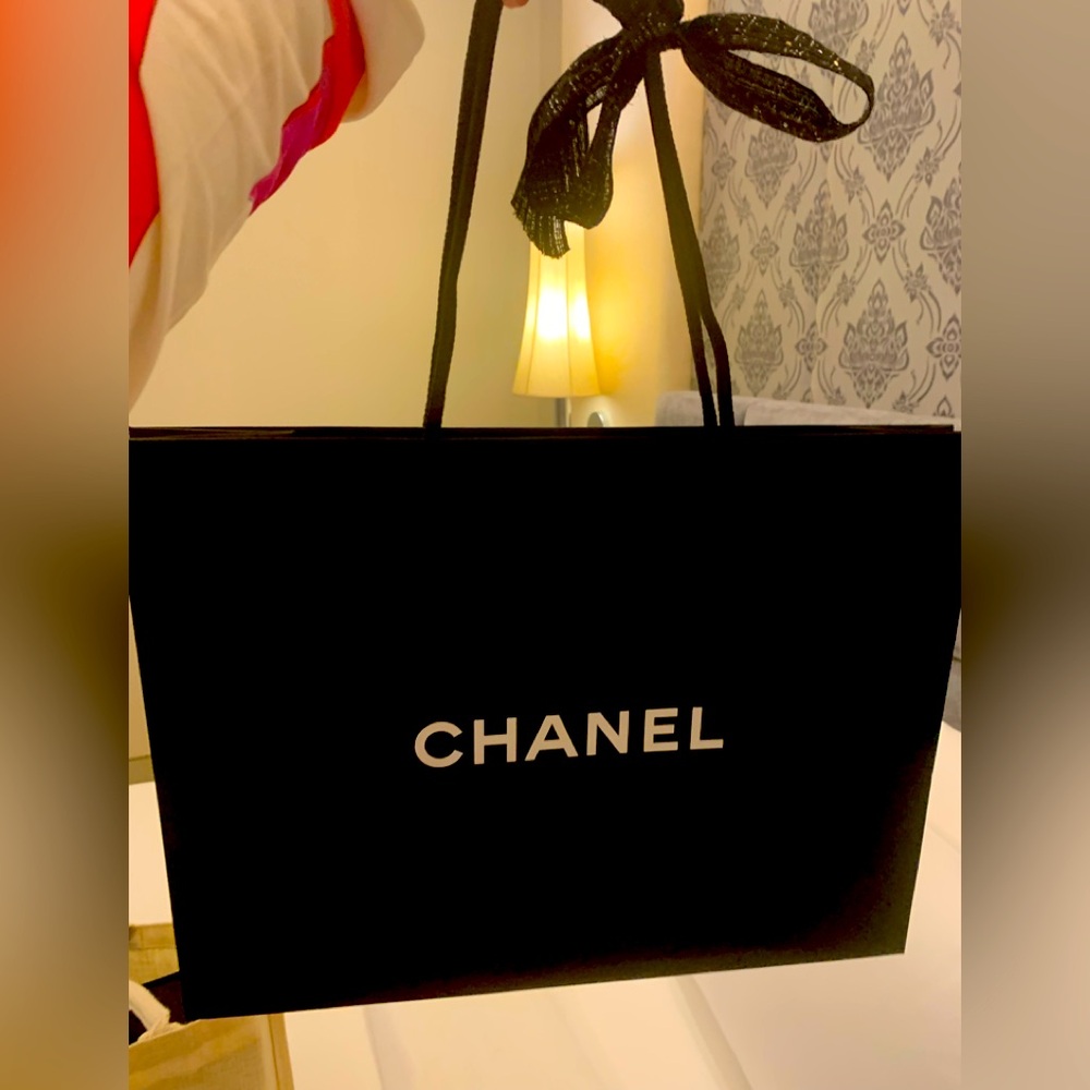 Authentic Chanel paper bag with authentic Chanel 🎀 Must have!